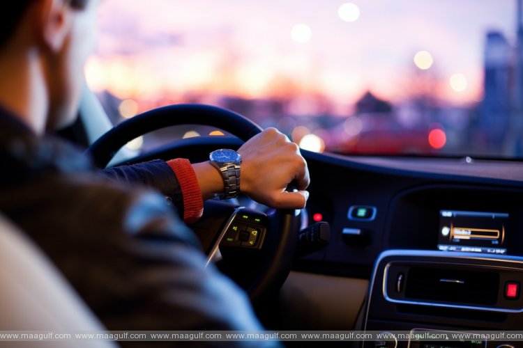 300 కి.మీ. స్పీడ్ తో కారు నడిపి సోషల్ మీడియాలో పోస్ట్..