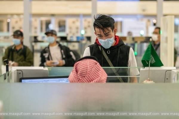 వలసదారులపై ఆధారపడ్డవారికి సంబంధించిన రుసుము త్రైమాసిక చెల్లింపుకి అవకాశం