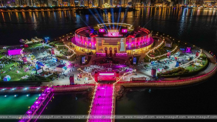 Al Majaz Amphitheatre lights up for Sharjah Events Festival!