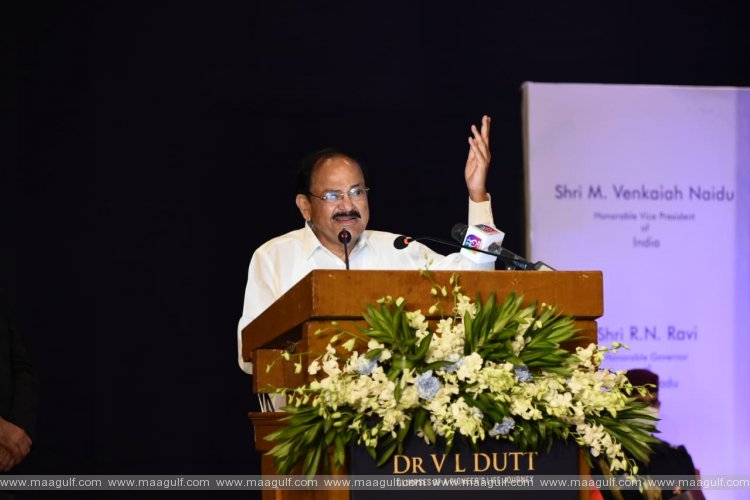 వివిధ రంగాల్లోని నిపుణులు, పారిశ్రామికవేత్తలకు ఉపరాష్ట్రపతి సూచన