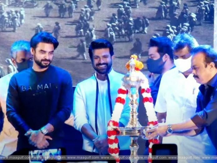 ‘ఆర్ఆర్ఆర్’ ఈవెంట్ కి గెస్ట్ గా వచ్చిన హీరో టోవినో థామస్