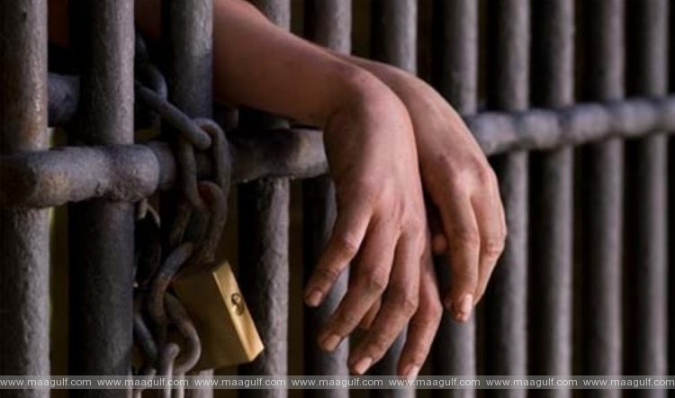 స్నేహితురాలి వేలు కొరికిన ఆఫ్రికా మహిళకు జైలు