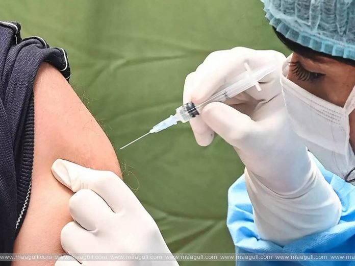 కువైట్ లో టీచర్లకు వ్యాక్సిన్ బూస్టర్ డోస్