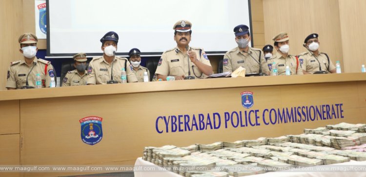 అంతర్జాతీయ నకిలీ కాల్ సెంటర్ ముఠా గుట్టురట్టు