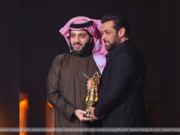 సౌదీ జాయ్ అవార్డ్స్ 2022లో మెరిసిన సల్మాన్ ఖాన్