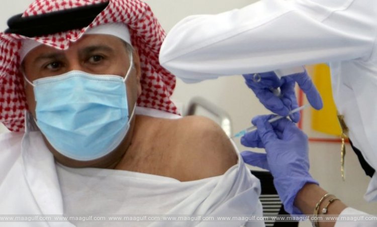 యూఏఈలో కోవిడ్ బూస్టర్ షాట్‌.. ఉద్యోగులకు నెల గడువు