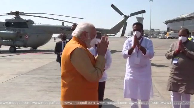 జ్వరం కారణంగా రాలేని కేసీఆర్..ప్రధానికి స్వాగతం పలికిన తలసాని