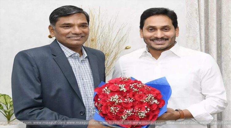 1 ఏపీ సీఎం జగన్ను కలిసిన కొత్త డీజీపీ కసిరెడ్డి రాజేంద్రనాథ్ రెడ్డి