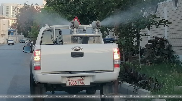 మస్కట్ అంతటా దోమల మందు పిచికారీ