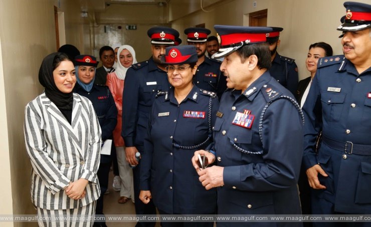 బహ్రెయిన్ లో మహిళా సిబ్బందికి ఫ్లాట్లు అందజేత