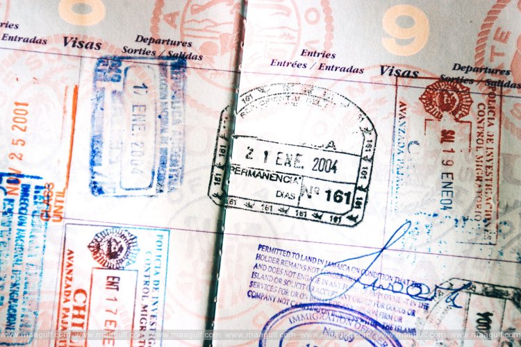 కమర్షియల్ వీసాలను హోల్డ్ లో పెట్టిన కువైట్