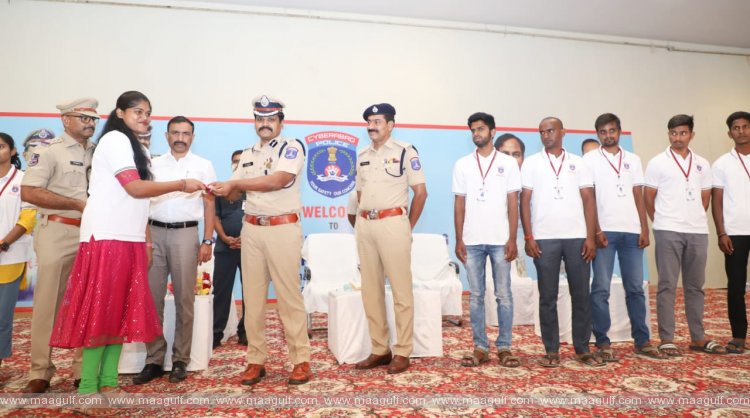 పోలీసు ఉచిత ప్రీ రిక్రూట్‌మెంట్ ట్రైనింగ్ ప్రోగ్రామ్ ను ప్రారంభించిన సైబరాబాద్ సీపీ