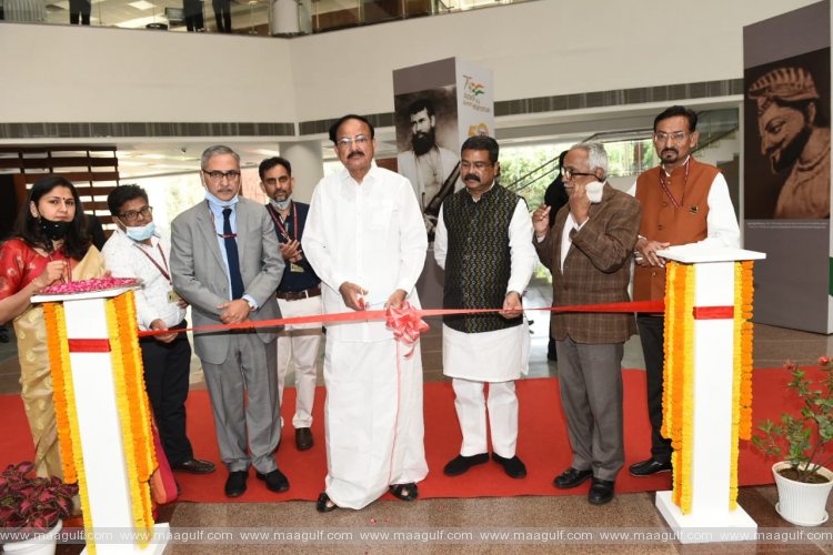 వాస్తవాలతో కూడిన భారతీయ చరిత్రను పునర్లిఖించే దిశగా ముందుకు సాగాలి: ఉపరాష్ట్రపతి