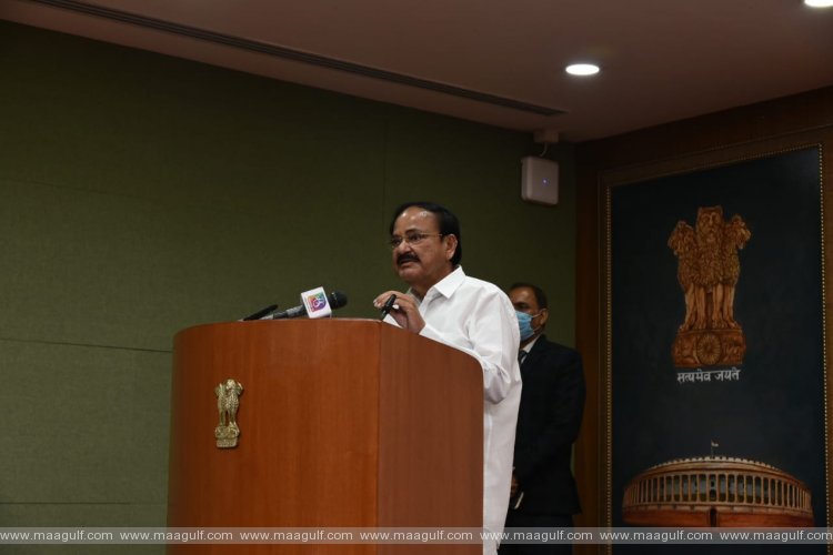 వివిధ ఆరోగ్య సమస్యలపై ప్రజల్లో చైతన్యం తీసుకొచ్చేందుకు మీడియా ముందుకు రావాలి: ఉపరాష్ట్రపతి
