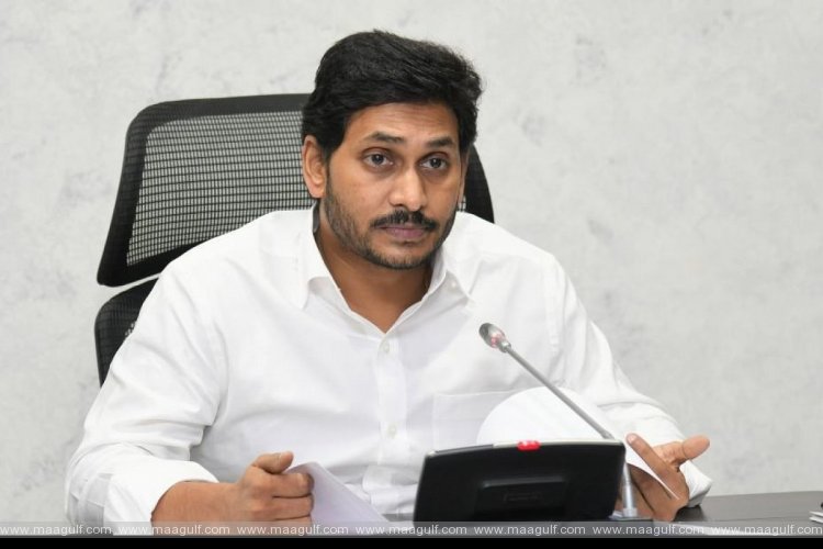 అమరావతి: హైకోర్టు తీర్పుతో..సీఎం జగన్‌ సమీక్షా..