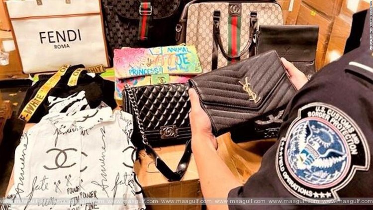 టొబాకో, నార్కోటిక్స్, కౌంటర్‌ఫీట్ బ్యాగుల్ని సీజ్ చేసిన ఎయిర్ కస్టమ్స్