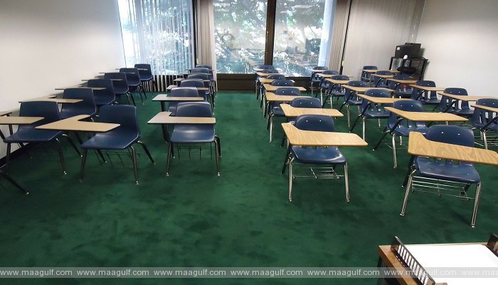 ఒమన్ లో మార్చి 6 నుంచి ఆఫ్ లైన్ క్లాసులు