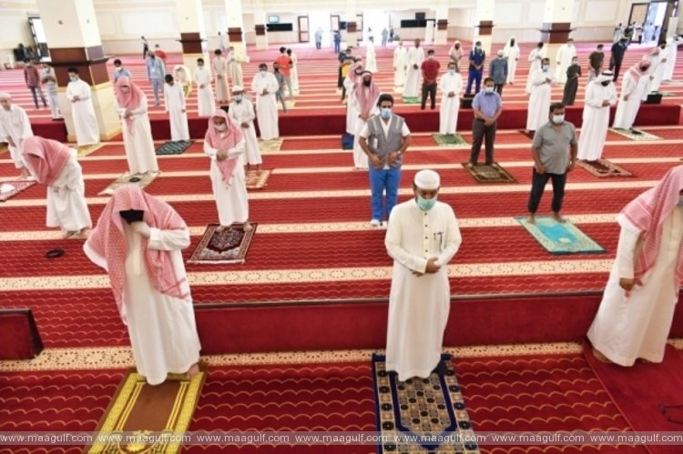 సుదీర్ఘ ప్రార్థనలకు ఇమామ్‌లు దూరంగా ఉండాలి: సౌదీ