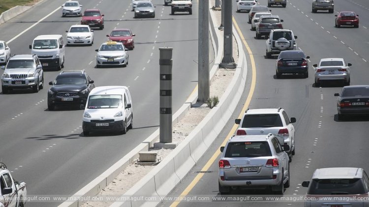 రోడ్లపై సేఫ్ డిస్టెన్స్ పాటించని వాహనదారులకు 400DHS జరిమానా, 4 బ్లాక్ పాయింట్స్ విధింపు