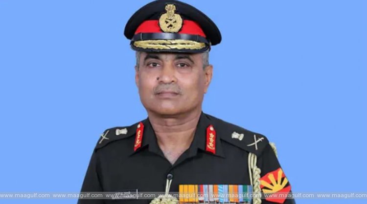 ఆర్మీ చీఫ్‌గా బాధ్యతలు స్వీకరించిన లెఫ్టినెంట్ జనరల్ మనోజ్ పాండే