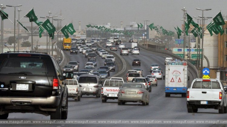 రియాద్ రోడ్డుపై సౌదీ డ్రైవర్ వీరంగం