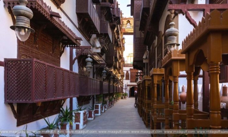 అల్ తయేబెత్ మ్యూజియం వద్ద జెడ్డా లయాలి రమదాన్