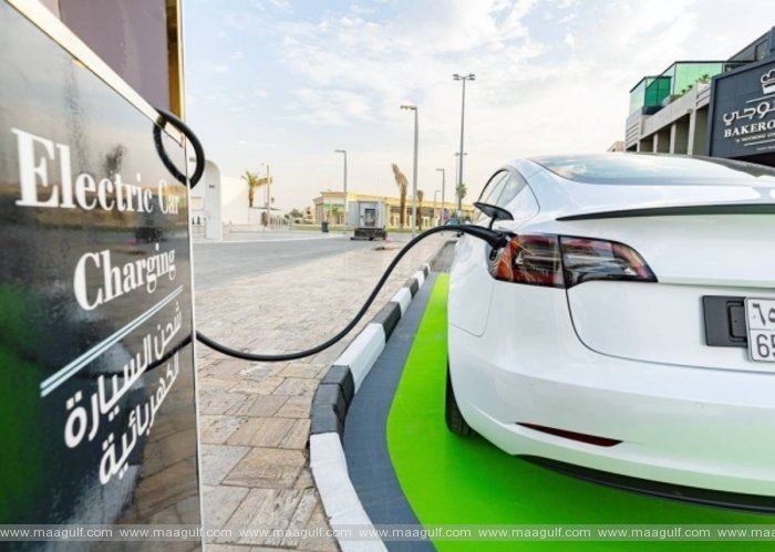 సౌదీలో మొదటి ఎలక్ట్రిక్ వెహికల్ ఛార్జింగ్ స్టేషన్