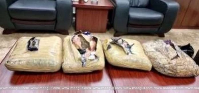 కువైట్ విమానాశ్రయంలో మహిళా ప్రయాణీకురాలు అరెస్ట్