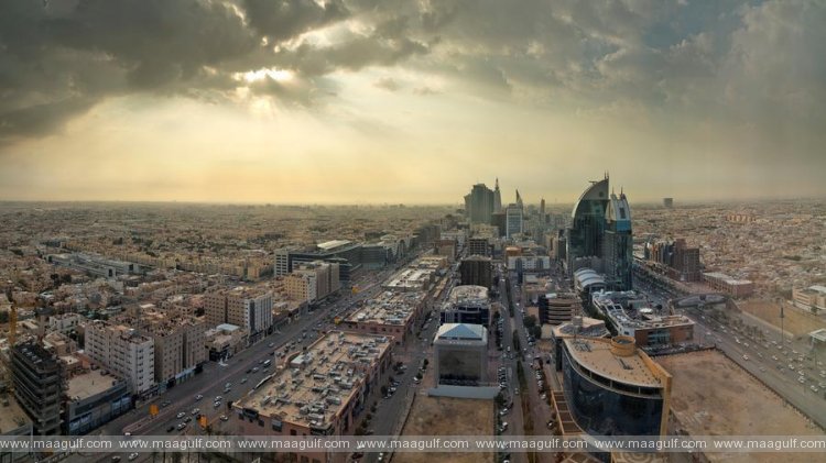 సౌదీ అరేబియాలోని పలు ప్రాంతాల్లో దుమ్ము ధూళితో కూడిన తుపాను