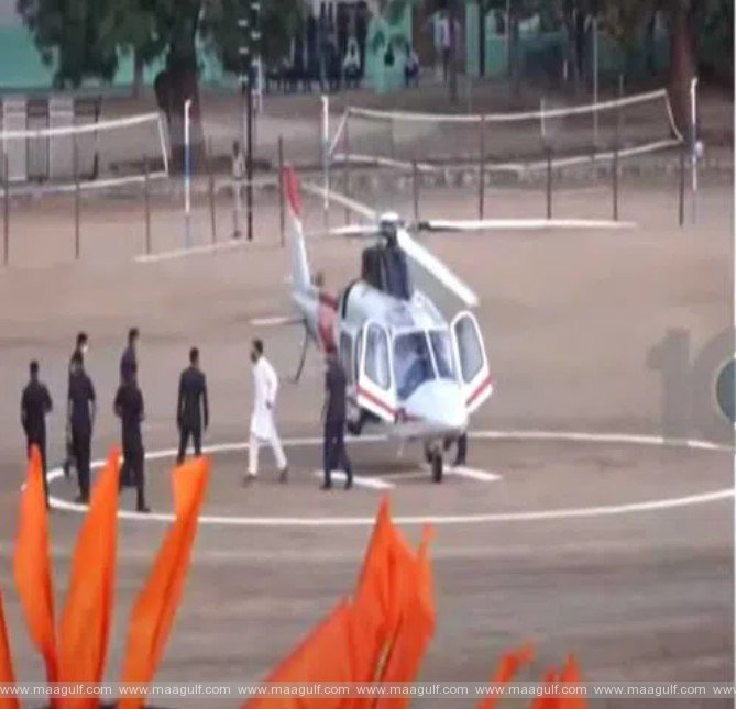 వరంగల్‌ చేరుకున్న రాహుల్ గాంధీ..