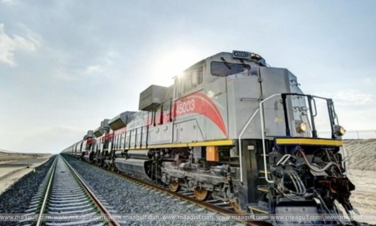 కువైట్ నుండి యూఏఈ మీదుగా ఒమన్ కు రైలు మార్గం