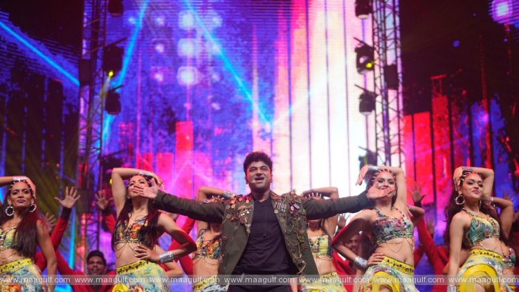 బాలీవుడ్ తారల కోలాహలంలో ఐఫా 2022