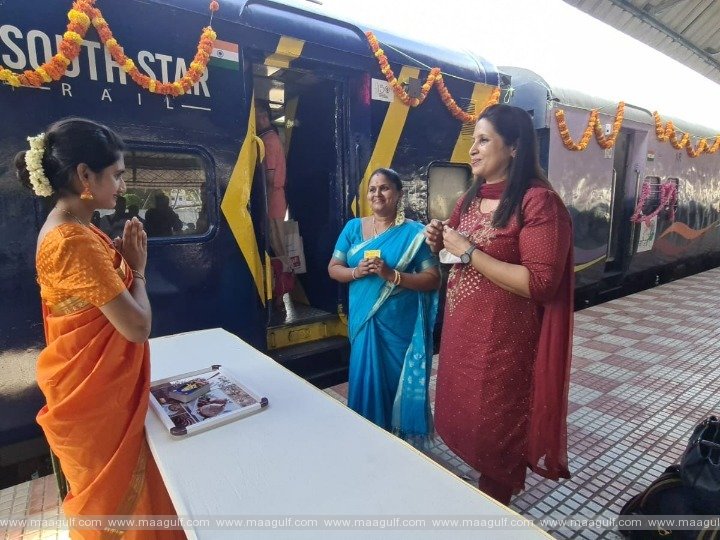 తొలి ప్రైవేటు రైలు ప్రారంభం