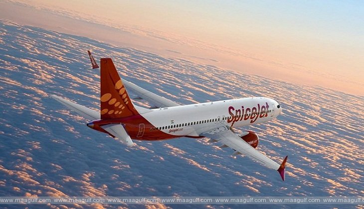 విమాన టికెట్ ధరలు పెంచిన స్పైస్‌ జెట్‌