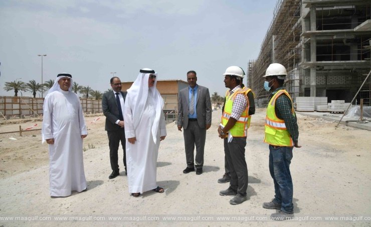 నూన్ వర్క్ చట్టం.. అమలును పరిశీలించిన కార్మిక శాఖ మంత్రి