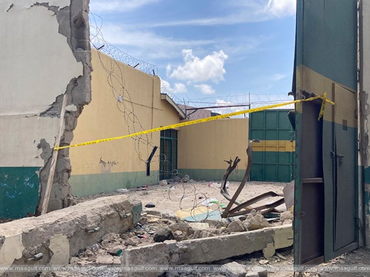 కారాగారంపై తీవ్రవాదులు దాడి.. 600 మంది ఖైదీలు పరార్‌!