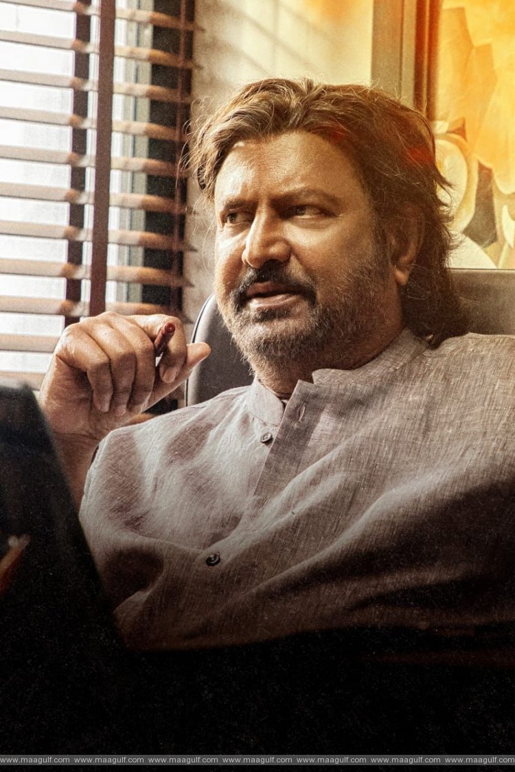 ప్రొఫెసర్ విశ్వామిత్ర గా డా.మంచు మోహన్ బాబు