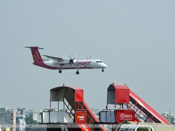 భారత్ నుంచి దుబాయ్ వెళ్లే విమానం పాకిస్తాన్‌లో ఎమర్జెన్సీ ల్యాండింగ్