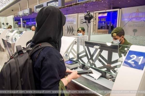 భార్య ఇతర మతస్థురాలైతే స్వతంత్ర ఇకామా తీసుకోవాలి