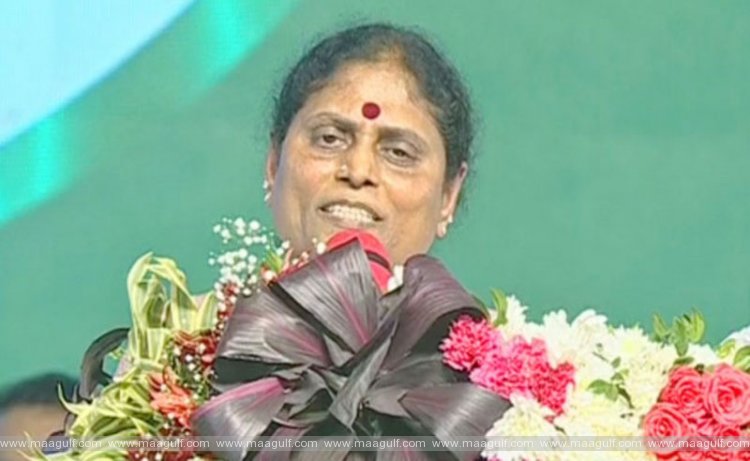 వైసీపీ గౌరవ అధ్యక్షురాలి పదవికి విజయమ్మ రాజీనామా