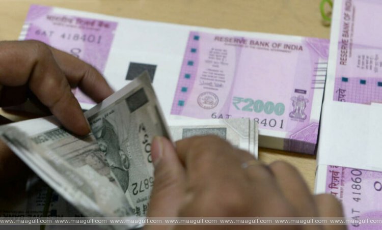 యూఏఈ దిర్హామ్‌తో పోలిస్తే భారీగా పడ్డ రూపాయి