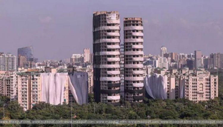 10 సెకన్లలో నేలమట్టమైన ట్విన్​ టవర్స్..