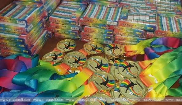 నిషేధిత పాఠశాల సామాగ్రి సీజ్