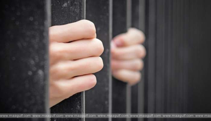 చోరీకి పాల్పడిన ఆరుగురు ప్రవాసులు అరెస్ట్