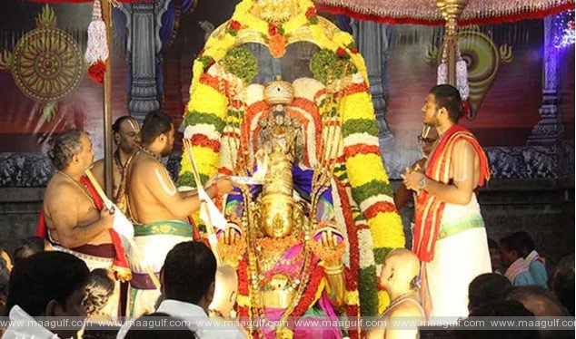తిరుమలలో వైభవంగా పౌర్ణమి గరుడ సేవ