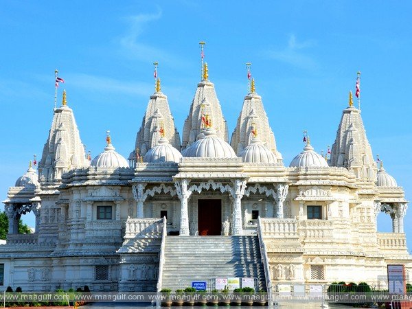 స్వామినారాయణ్ మందిర్ పై దాడి..