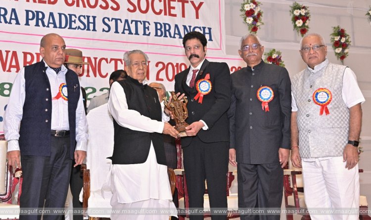మానవీయ సేవలు అందించటంలో ముందంజలో ఉన్న రెడ్ క్రాస్: ఏపీ గవర్నర్