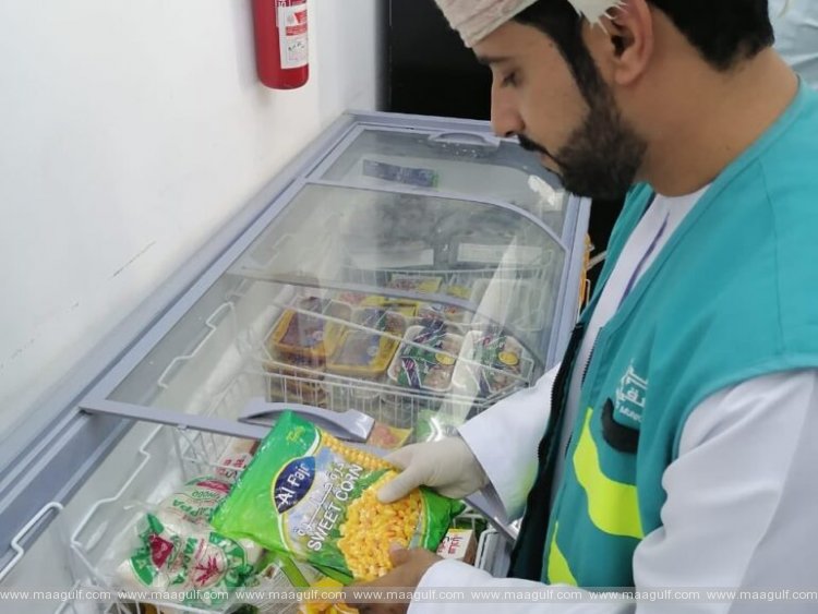 సీబ్‌లో 225 కిలోల కలుషిత ఆహారం ధ్వంసం