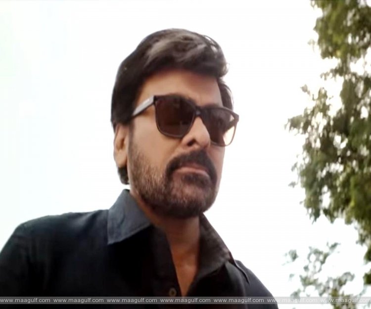 కొట్టాడు, గట్టిగా కొట్టాడు.! దటీజ్ ‘మెగా’ గాడ్ ఫాదర్.!