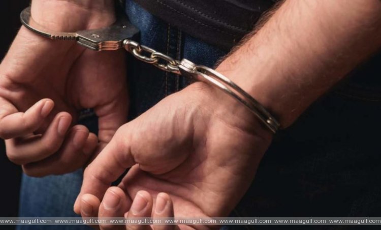 11 Asian male cross-dressers arrested